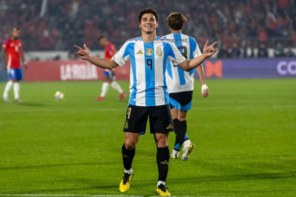 Julian Alvarez擁有強力的進攻回防手段