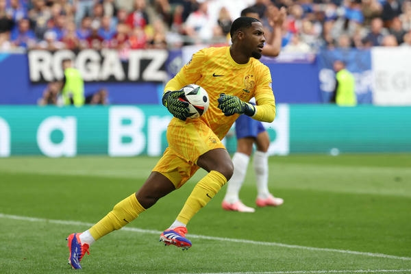 2026世界盃守門員新型態?控球時代下的失誤風險與戰術 3 2026世界盃中的門將肩負起組織進攻的任務