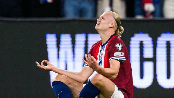 因家庭環境哈蘭德很早就接觸高級聯賽足球的技術